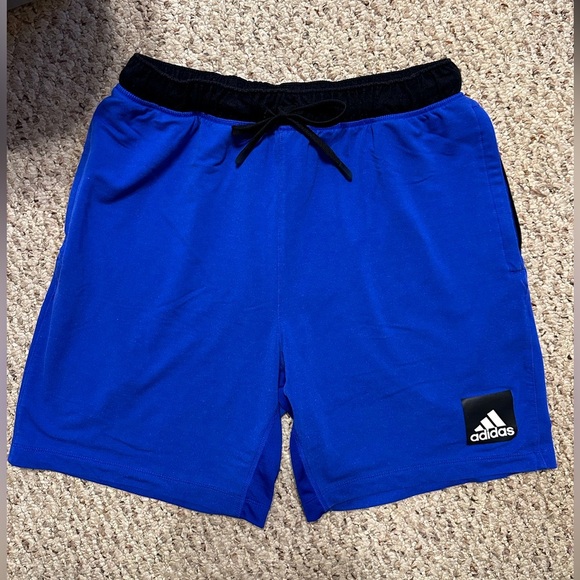 adidas Other - Men’s Adidas athletic shorts. Size M